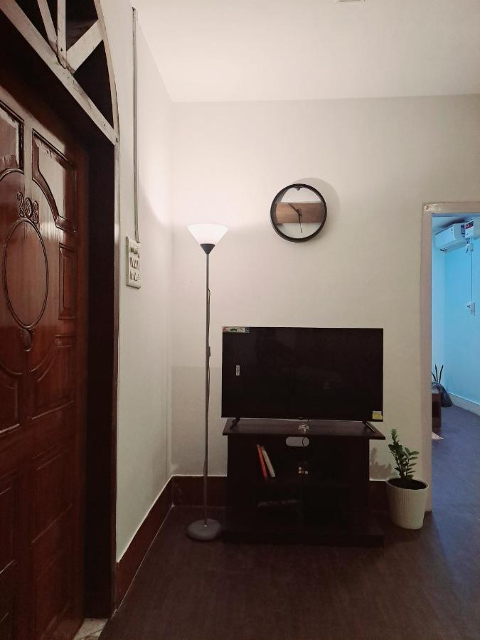 Strawberry Swing Homestay Guwahati Ngoại thất bức ảnh